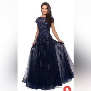 NWT LA FEMME Embellished Mesh A-Line Gown in Navy blue Size 14